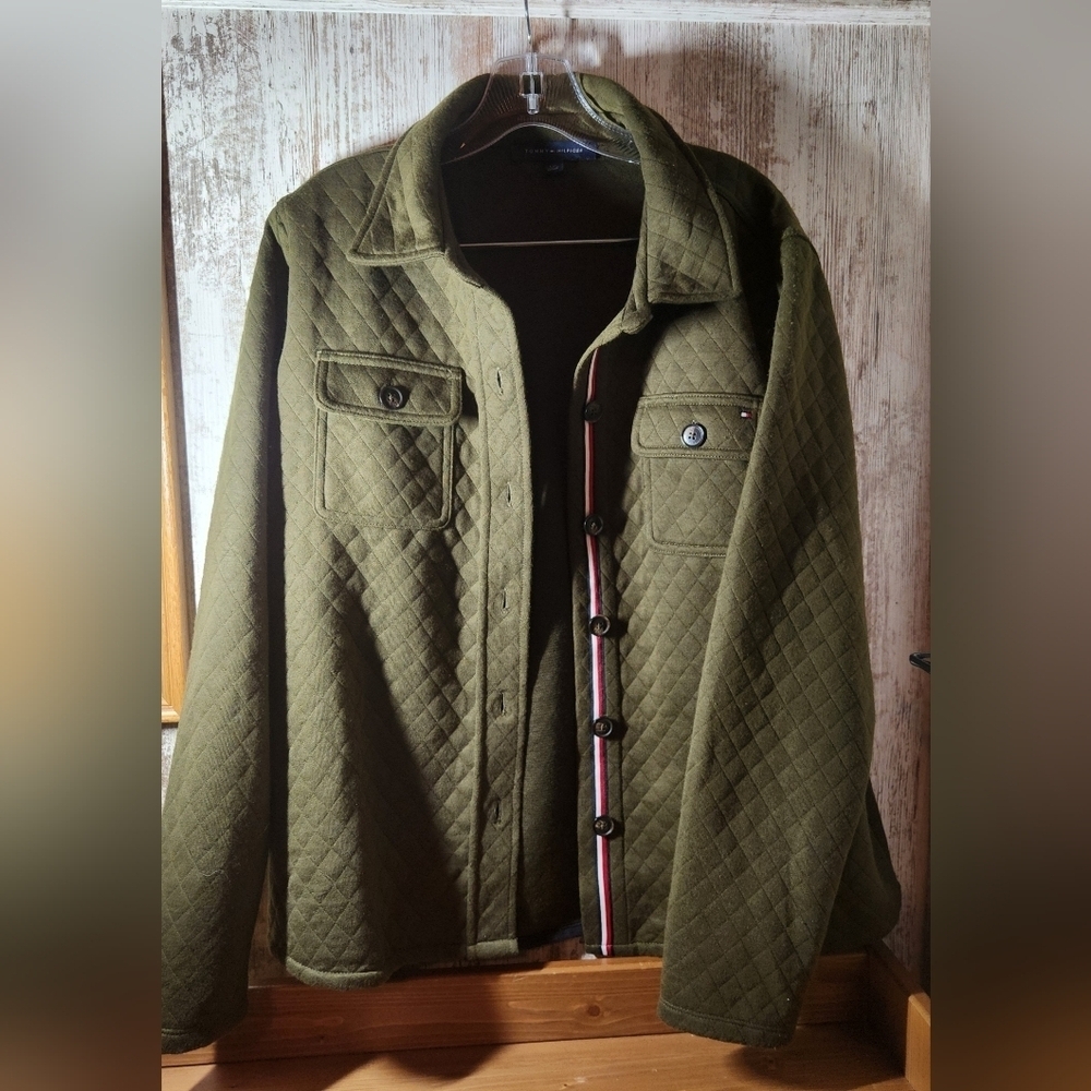 Tommy Hilfiger Olive Green Quilted Shirt Jacket Outerwear Heavy Fleece Material